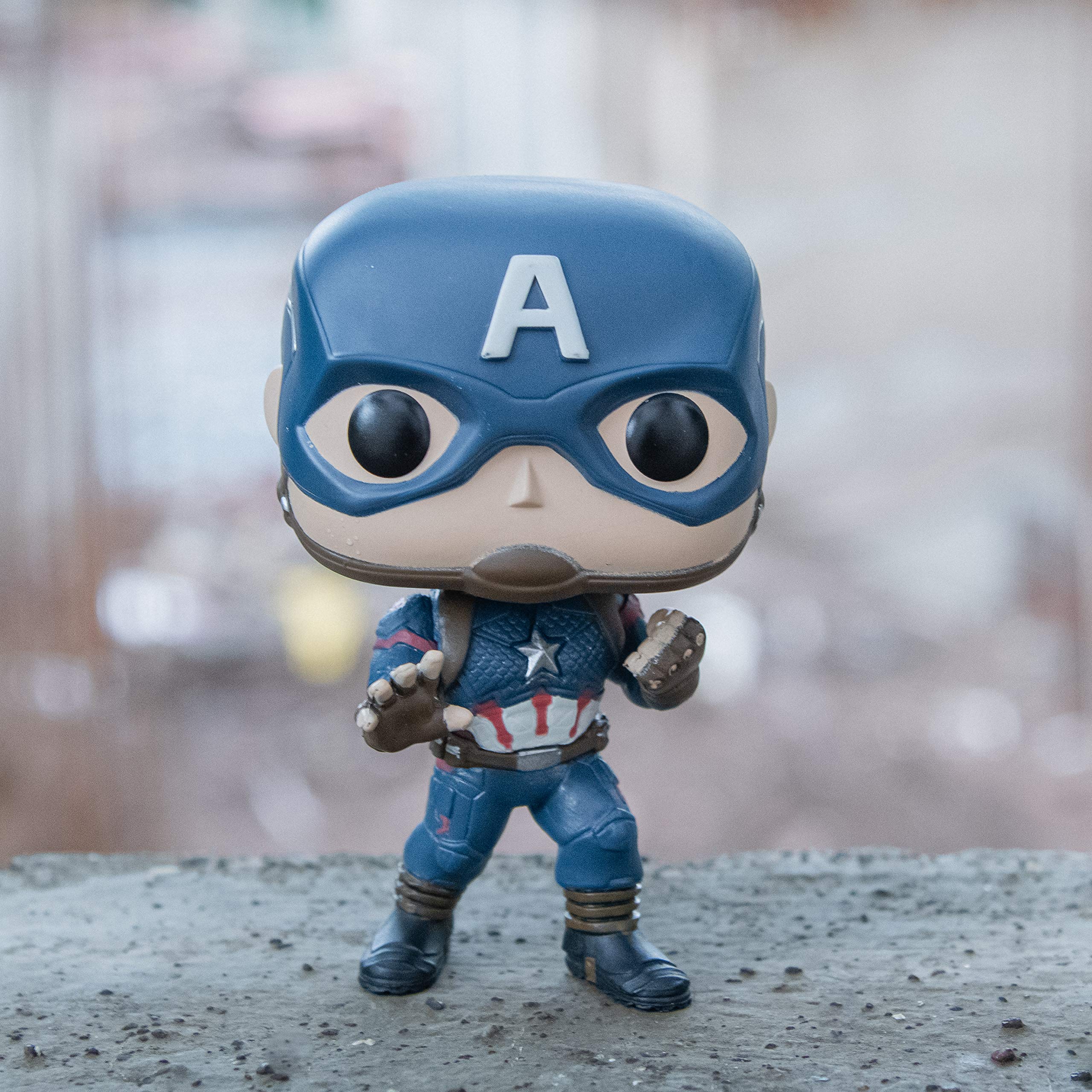 MARVEL AVENGERS: ENDGAME POP! CAPTAIN AMERICA VINYL BOBBLE-HEAD EXCLUSIVE