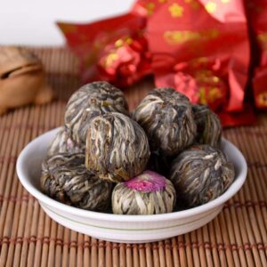 16 Pcs Variety Flavors Artistic Blooming Tea Handmade Chinese Blooming Flower Tea Balls Green Tea Gift Bloom