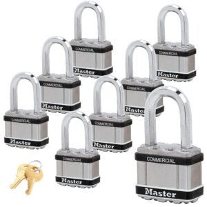 master lock magnum padlocks - 2" w x 1-1/2"l shackle, eight (8) keyed alike locks #m5nkalfsts-8 w/bumpstop technology