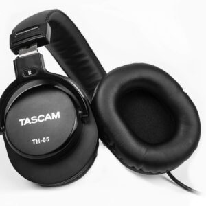 Tascam TH-05 Monitoring Headphones, Black (TH05)