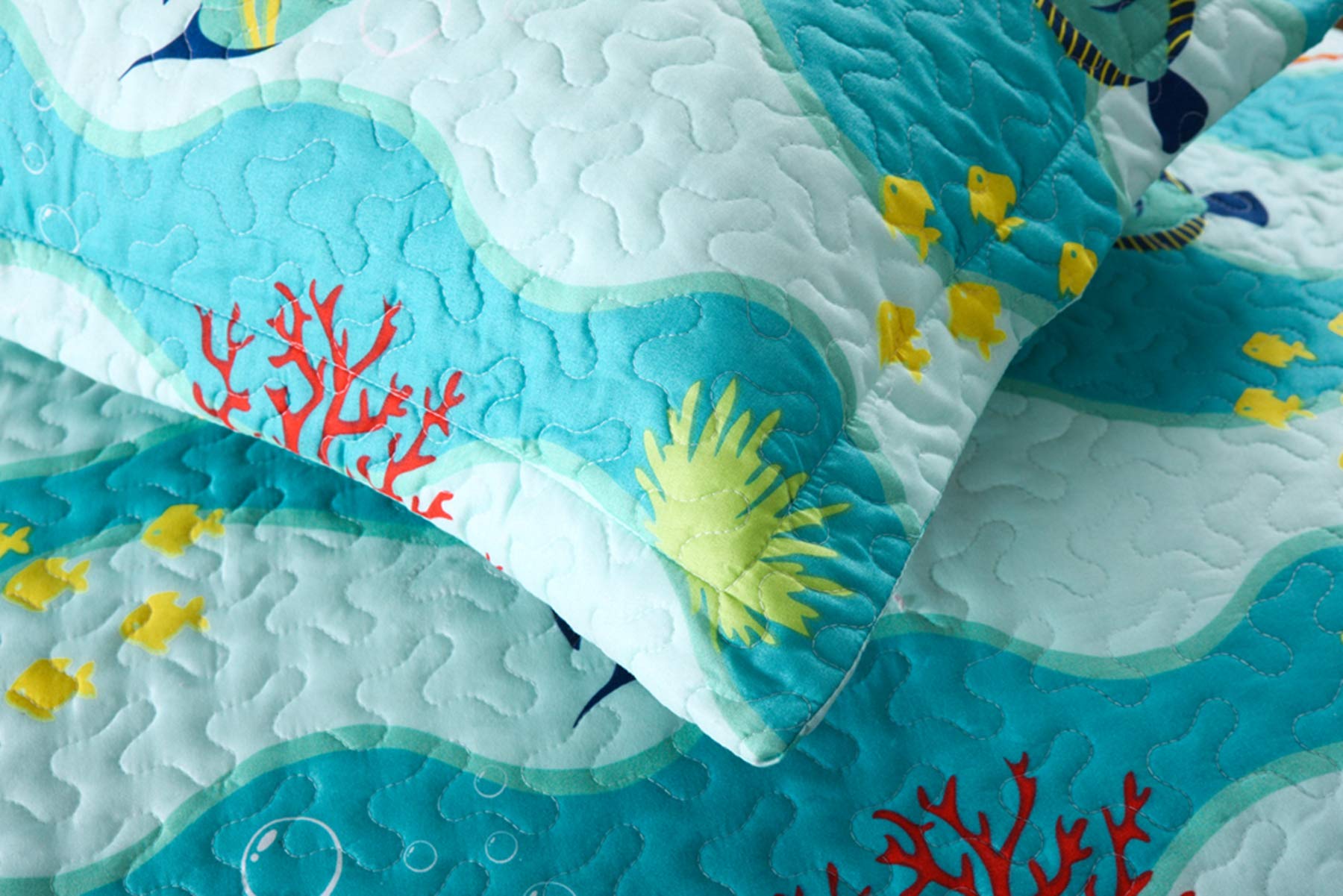 TT LINENS 2 Piece Kids Quilt Set Lightweight Bedspread Decoration Throw Blanket Teens Boys Girls Bed Printed Beach Sea Sea Life Bedding Coverlet Comforter Set/ 277 Fish Quilt (Twin)