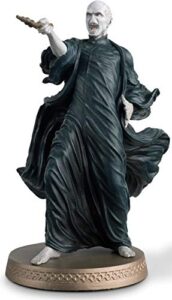 harry potter's wizarding world collection: #2 voldemort figurine
