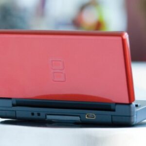 Nintendo DS Lite Crimson / Black (Renewed)