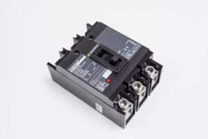 schneider electric 240-volt 150-amp qdl32150 molded case circuit breaker 600v 150a