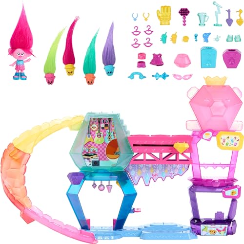 Mattel DreamWorks Trolls Band Together Toys, Mount Rageous Playset with Queen Poppy Small Doll & 25+ Accessories, 4 Hair Pops