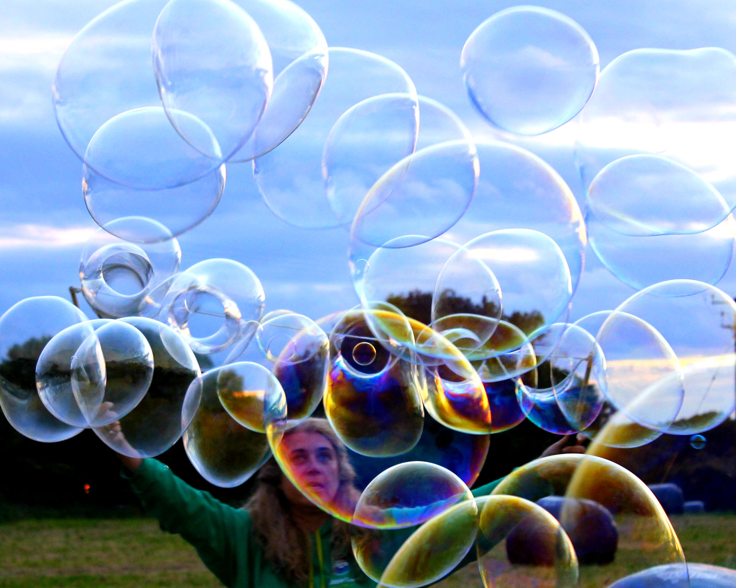 Dr Zigs Eco Giant Bubble Kit - Jumbo Set - Sustainable Wands and Professional Grade Solution, Outdoor, Garden Fun Toy.