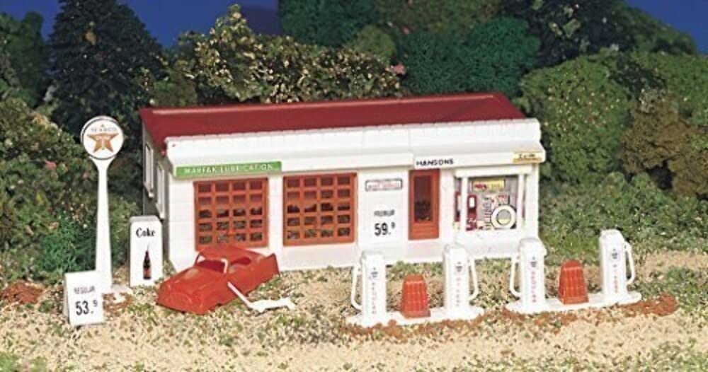 Bachmann - Plasticville Classic Kit - Gas Station - HO