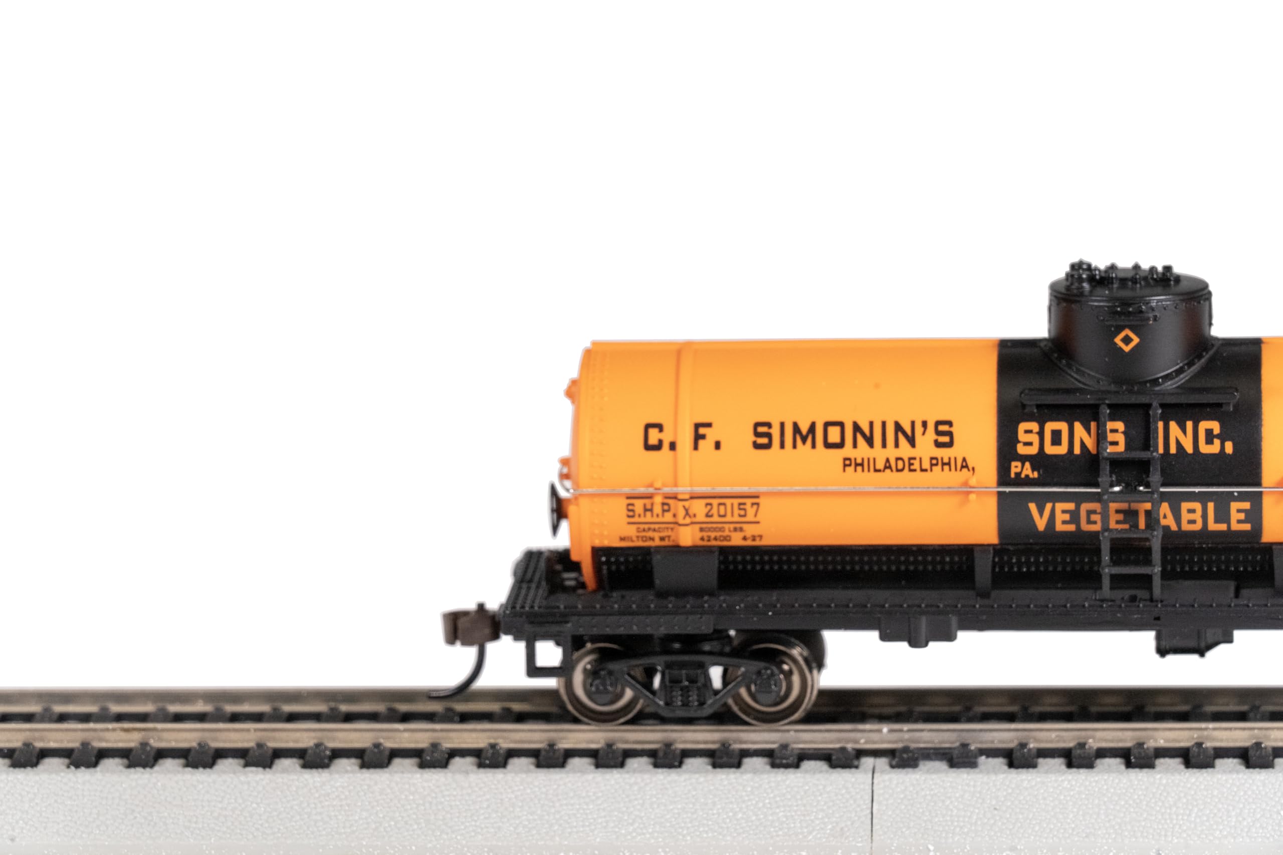 Bachmann Trains - 40’ Single Dome Tank CAR - C.F. SIMONIN'S SONS, INC. #20157 - HO Scale