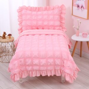 Cloele 4 Pieces Toddler Bedding Set for Girls - Solid Seersucker Toddler Sheet Set with Ruffle Fringe Includes Quilt Fitted Sheet Flat Sheet Pillowcase - Girls Pink Toddler Comforter & Sheet Set