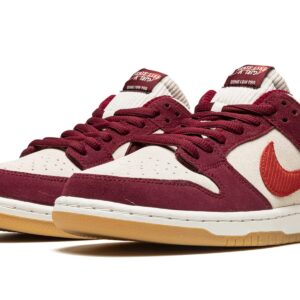 Nike Mens SB Dunk Low DX4589 600 Skate Like A Girl - Size 10