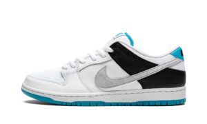 nike mens sb dunk low bq6817 101 laser blue - size 9.5