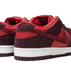 Nike Mens SB Dunk Low DM0807 600 Cherry - Size 11