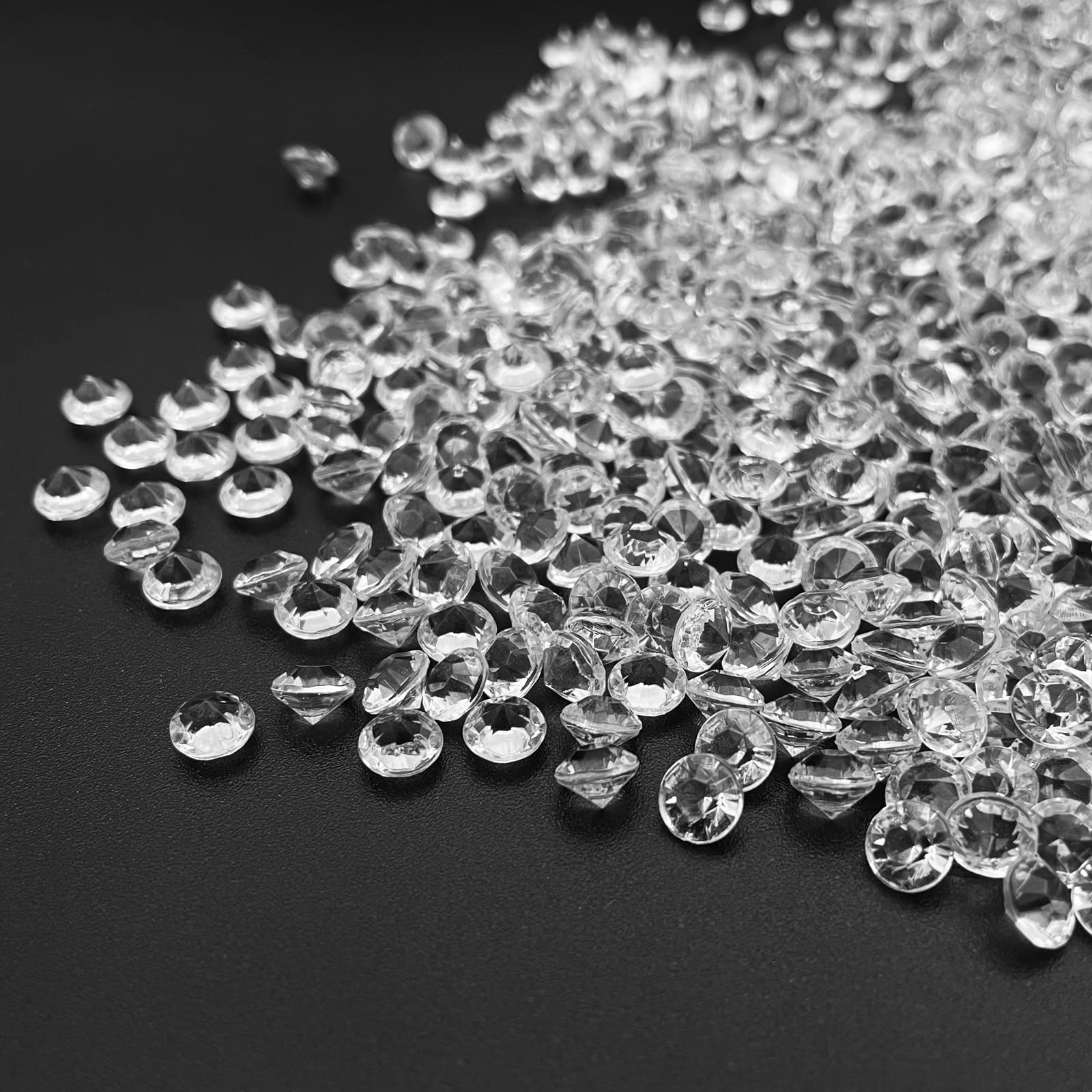 Fake Diamond, 6000PCS 6mm Clear Acrylic Diamonds Crystals Gems for Vase Fillers,Table Scatter, Party Favor, Wedding Decoration, Photography Props, DIY Crafts-6mm