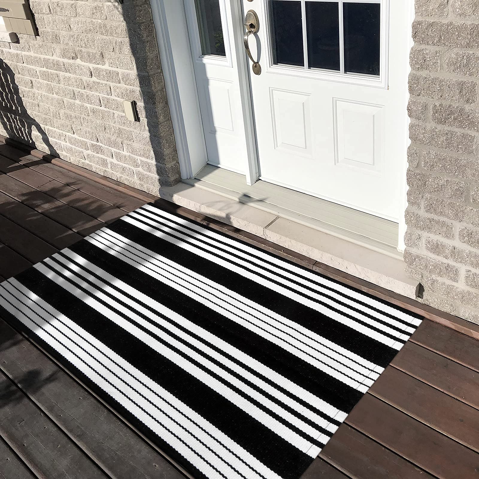 OJIA Black and White Outdoor Rug 3 x 5 ft Cotton Hand-Woven Striped Porch Rug Machine Washable Entry Rug Indoor/Outdoor Area Rug Front Door Rug Floor Mat for Farmhouse/Living Room/Home Entrance