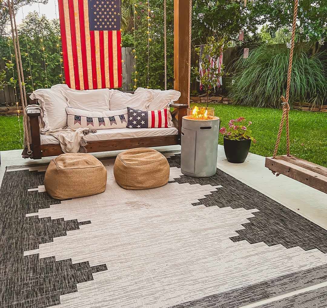 Hauteloom Djugun Outdoor Area Rug - Outside Porch Patio Rug Carpet - Waterproof Rug - Geometric - Black, Gray, Off White, White - 5'3" x 7'7"