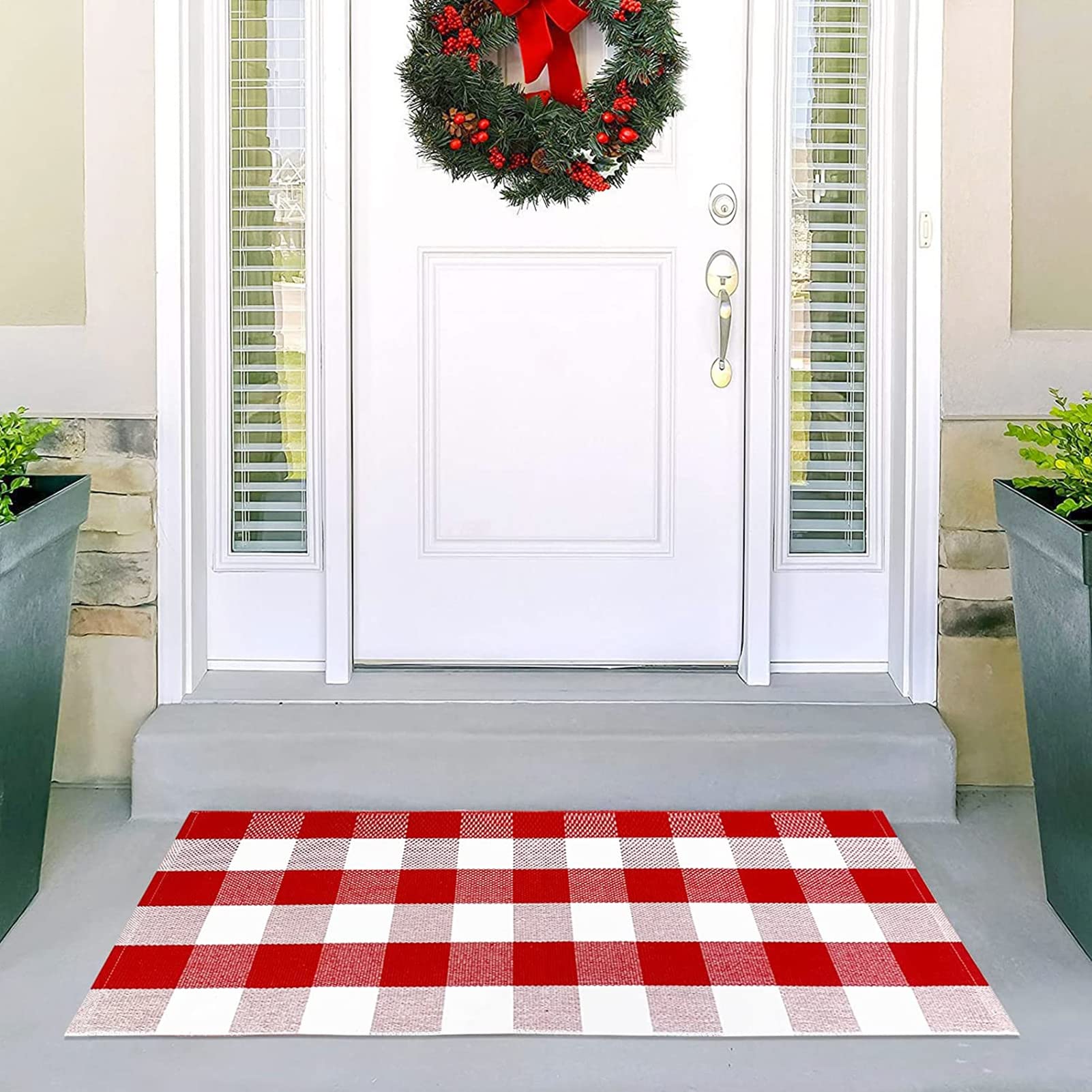 USTIDE Cotton Buffalo Plaid Rug Red&White Check Rugs 23.6"X51" Hand-Woven Indoor or Outdoor Rugs for Layered Door Mats Washable Carpet for Front Porch/Kitchen/Farmhouse/Entryway