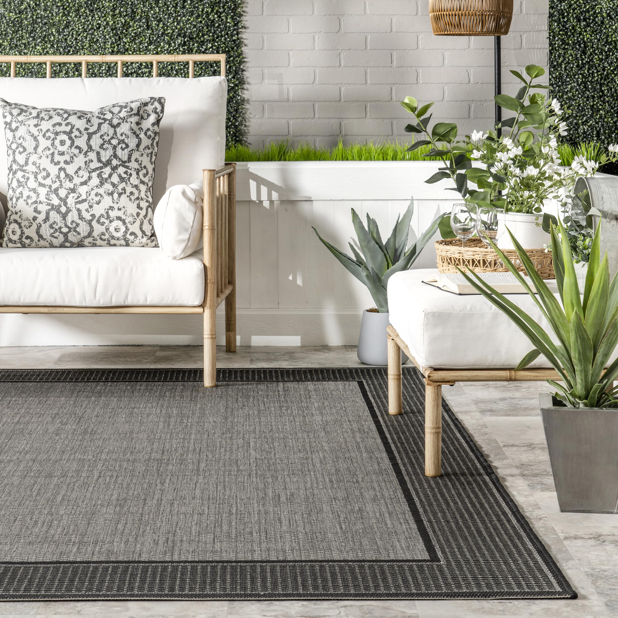 nuLOOM Gris Bordered 3x5 Indoor/Outdoor Accent Rug for Living Room Patio Deck Front Porch Entryway Kitchen, Grey/Black