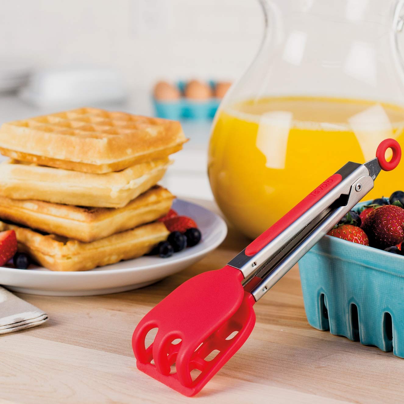 Mini Easy-Grip Waffle Tongs Holder, Non-Slip Handle,Red (1pc Waffle tongs)