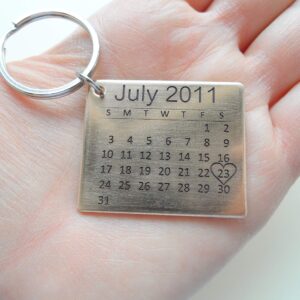 Custom Personalized Bronze Anniversary Calendar Keychain, Anniversary Gift, Husband Wife Key Chain, Boyfriend Girlfriend Gift, Customized Couples Keychain