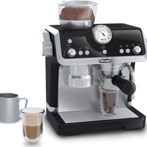 Casdon De'Longhi Toys Barista Coffee Machine. Toy Kitchen Playset for Kids with Moving Parts, Realistic Sounds and Magic Coffee Reveal. For Children Aged 3+, Silver, Black