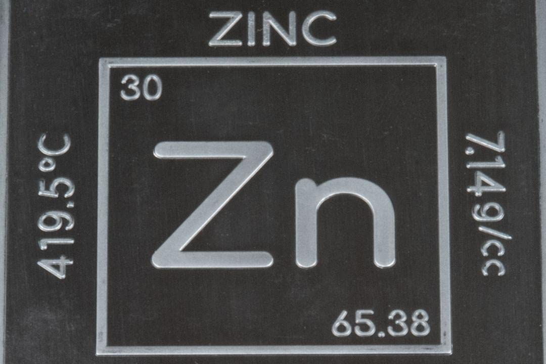 1 Pound .999 Pure Zinc Bar Bullion with Element Design - Unique Metals