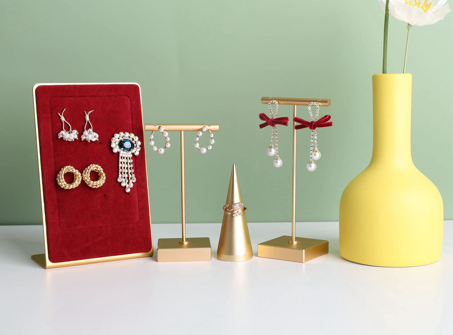 GemeShou 2pcs Metal T Bar Earring Stand Gold Single Earring Display T Stand for shows Jewelry Photography Props【Gold-Square Base 2pcs Height 4.3" and 5.1"】