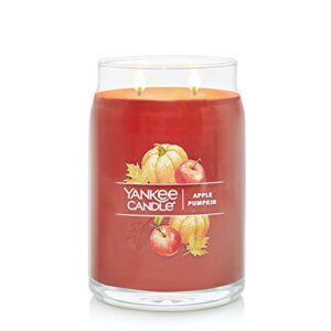 Yankee Candle Apple Pumpkin Scented, Signature 20oz Large Jar 2-Wick Candle, Over 60 Hours of Burn Time