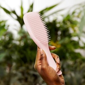 Tangle Teezer The Ultimate Detangler Plant Brush, Dry and Wet Hair Brush Detangler for All Hair Types, Marshmallow Pink