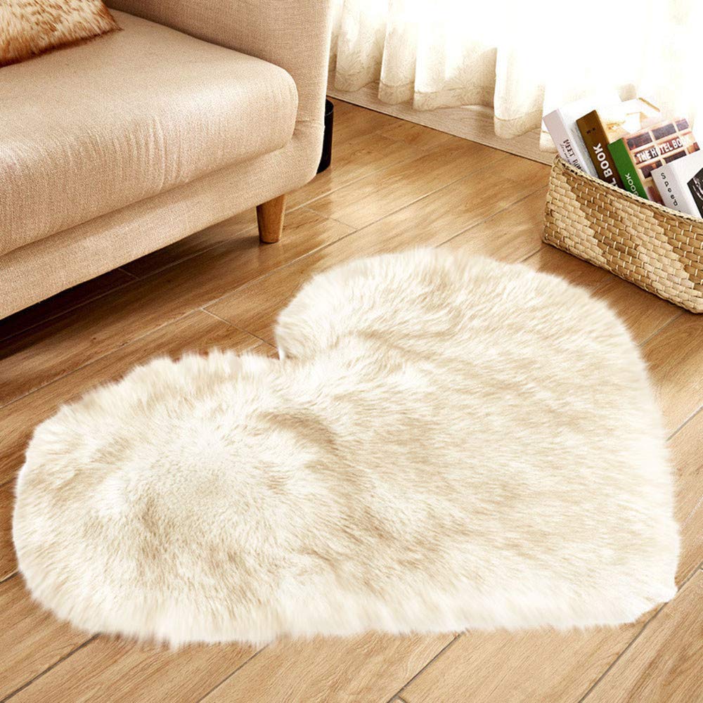 Scceatti Soft Plush Area Rug Rugs 20x16In Washable Living Room Rugs Carpet Small Luxury Kitchen Rug Heart Doormat for Bedroom Mat Non Slip Kitchen Rugs for Bedroom Living Room Decor,White