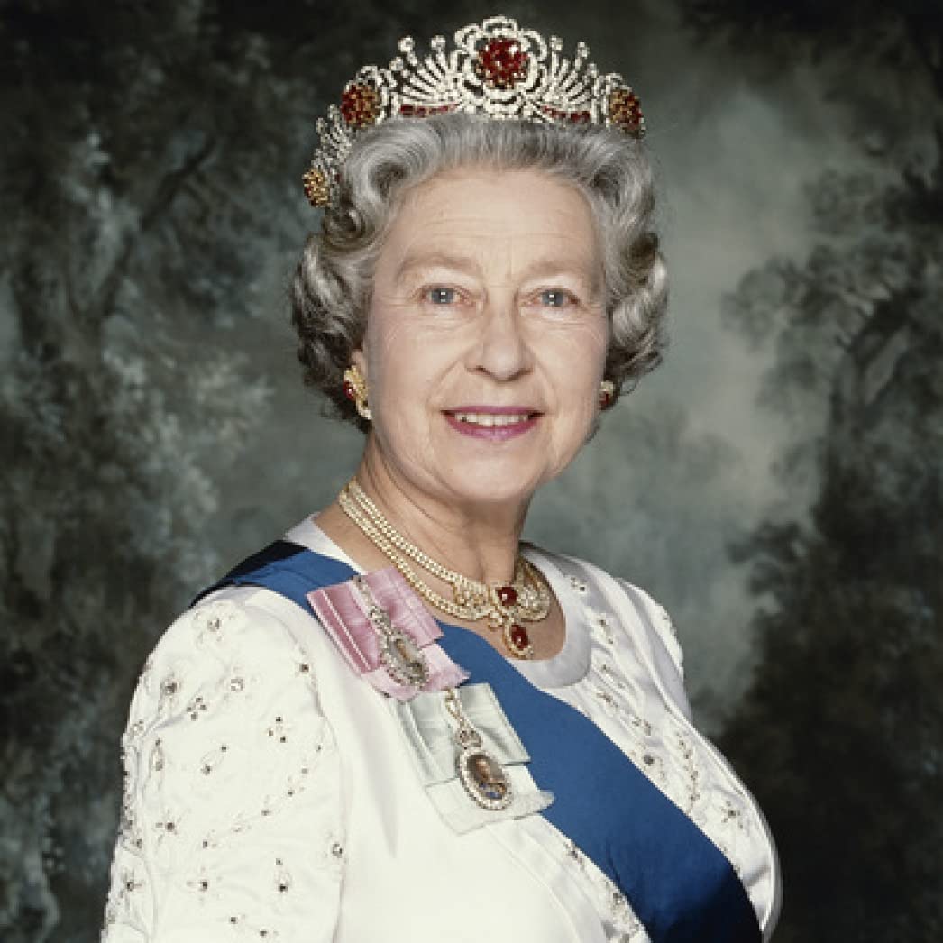 Queen Elizabeth Ii - 36X48 Poster Banner Print #PEAG442023