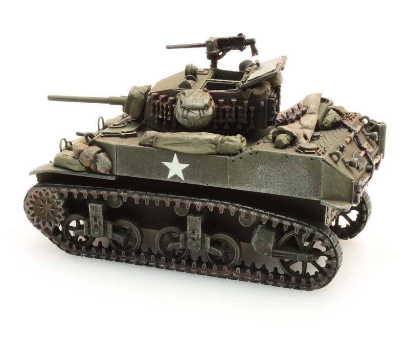 FloZ ARTITEC M5A1 Stuart Light Tank Stowage 1 1/87 Scale Finished Model Tank (387.79-S1)