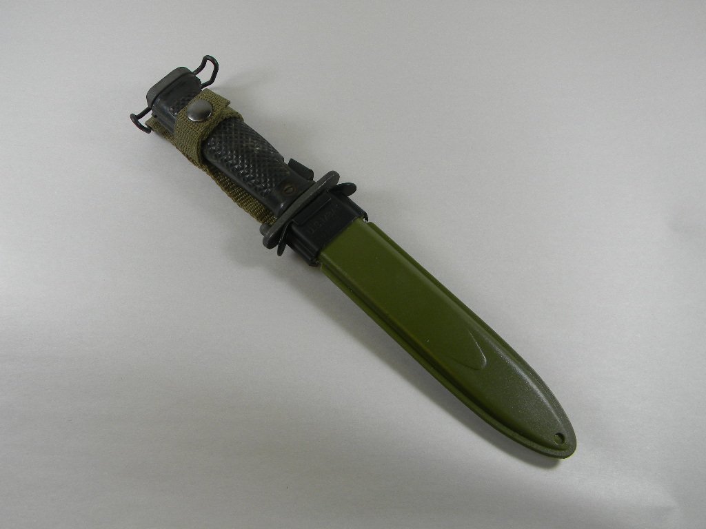 M5A1 Garand Bayonet with US GI M8A1 Scabbard. Northridge International INC.