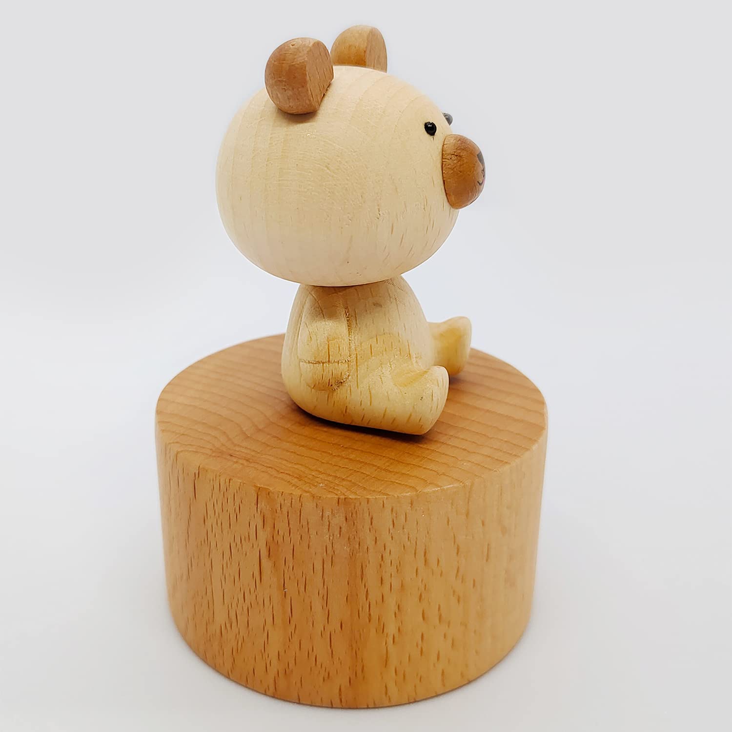 LILYXIN Cute Little Bear Mini Music Box, Little Animals Wooden Mechanical Music Box, The Music Box Gift That Sings Castle in The Sky, Best Gift for Boy Girl Friends Singing Music Gift Box