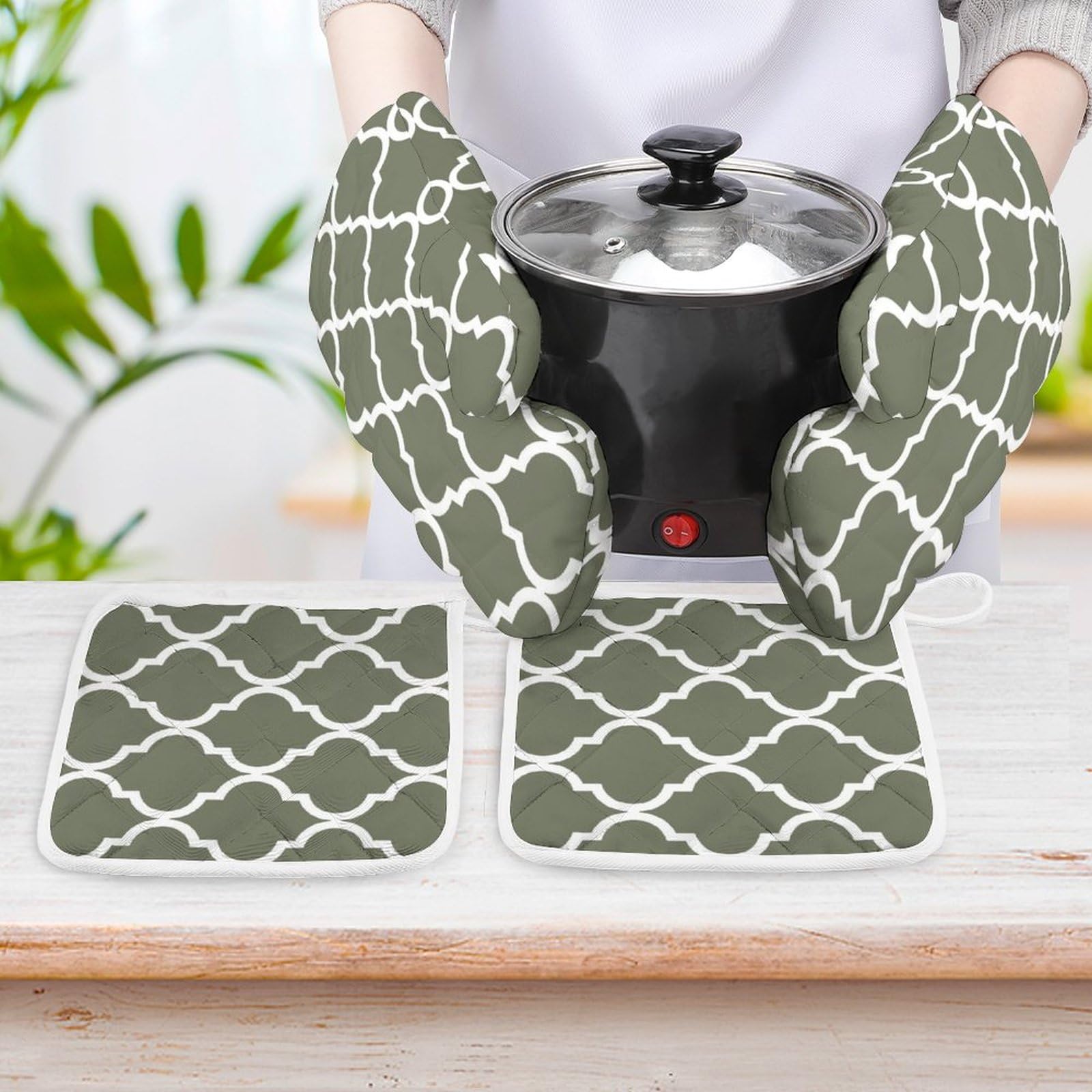 4Pcs Oven Mitts and Pot Holders Set, Classic Quatrefoil Pattern Olive Green and White Oven Mitts Gloves Set Heat Resistant Hot Pads for Kitchen Cooking Grill