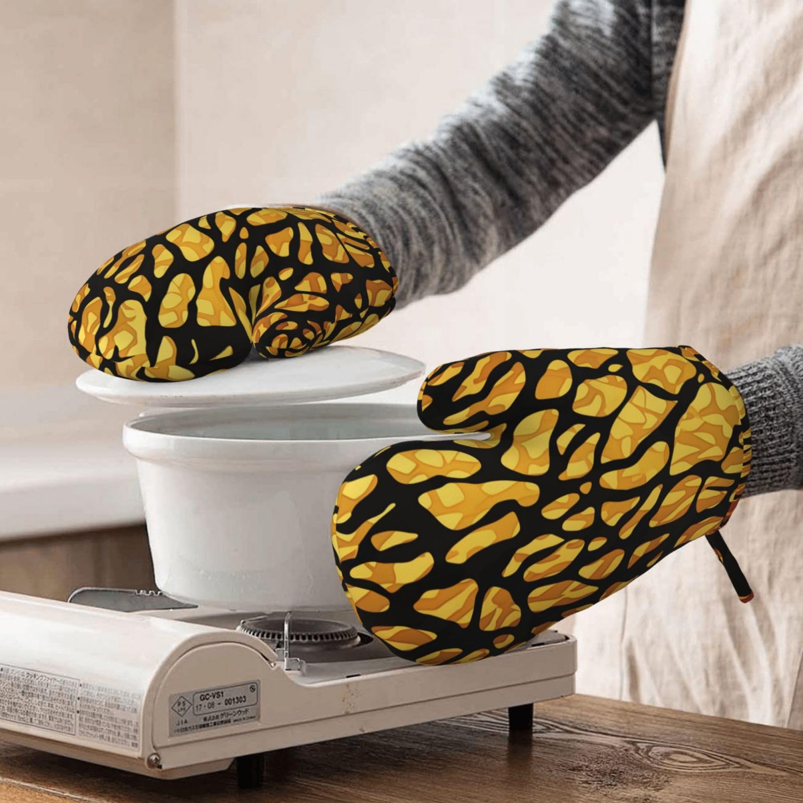 Animal Giraffe Print Printed Oven Mitts Heat Resistant Oven Gloves Non-Slip Silicone Kitchen Gloves for Cooking Baking BBQ Gloves 1 Pair