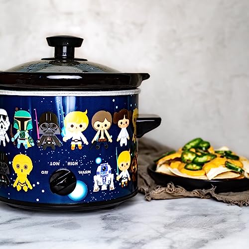 Uncanny Brands Star Wars 2-Quart Slow Cooker- Kitchen Appliance