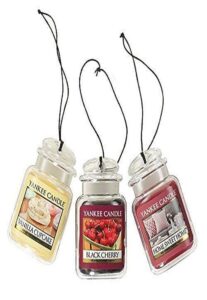 yankee candle car air fresheners, hanging car jar® ultimate 3-pack, neutralizes odors up to 30 days, includes: 1 vanilla cupcake, black cherry, and 1 home sweet home