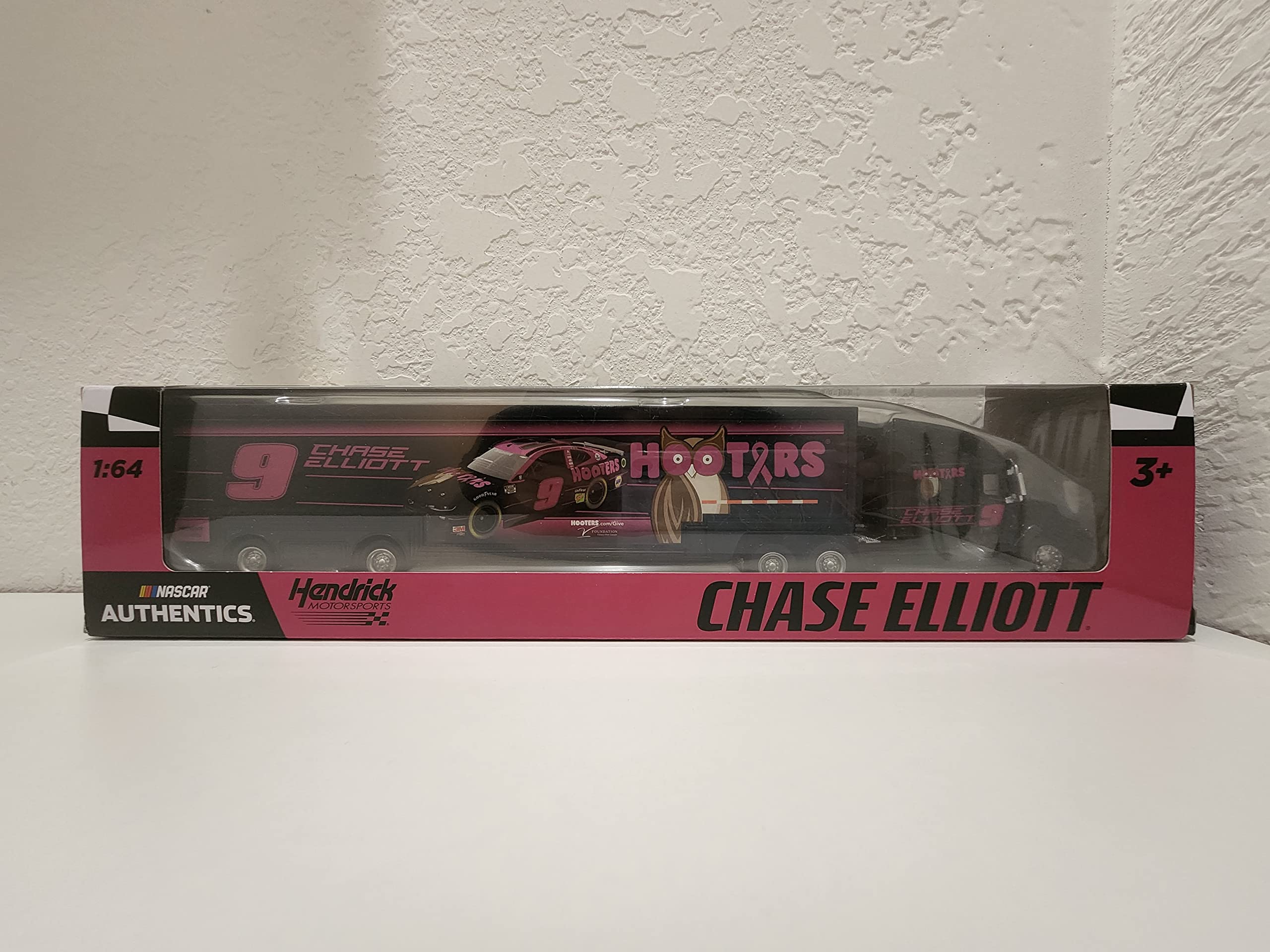 NASCAR Authentics Authentics Chase Elliot, Pink and Black