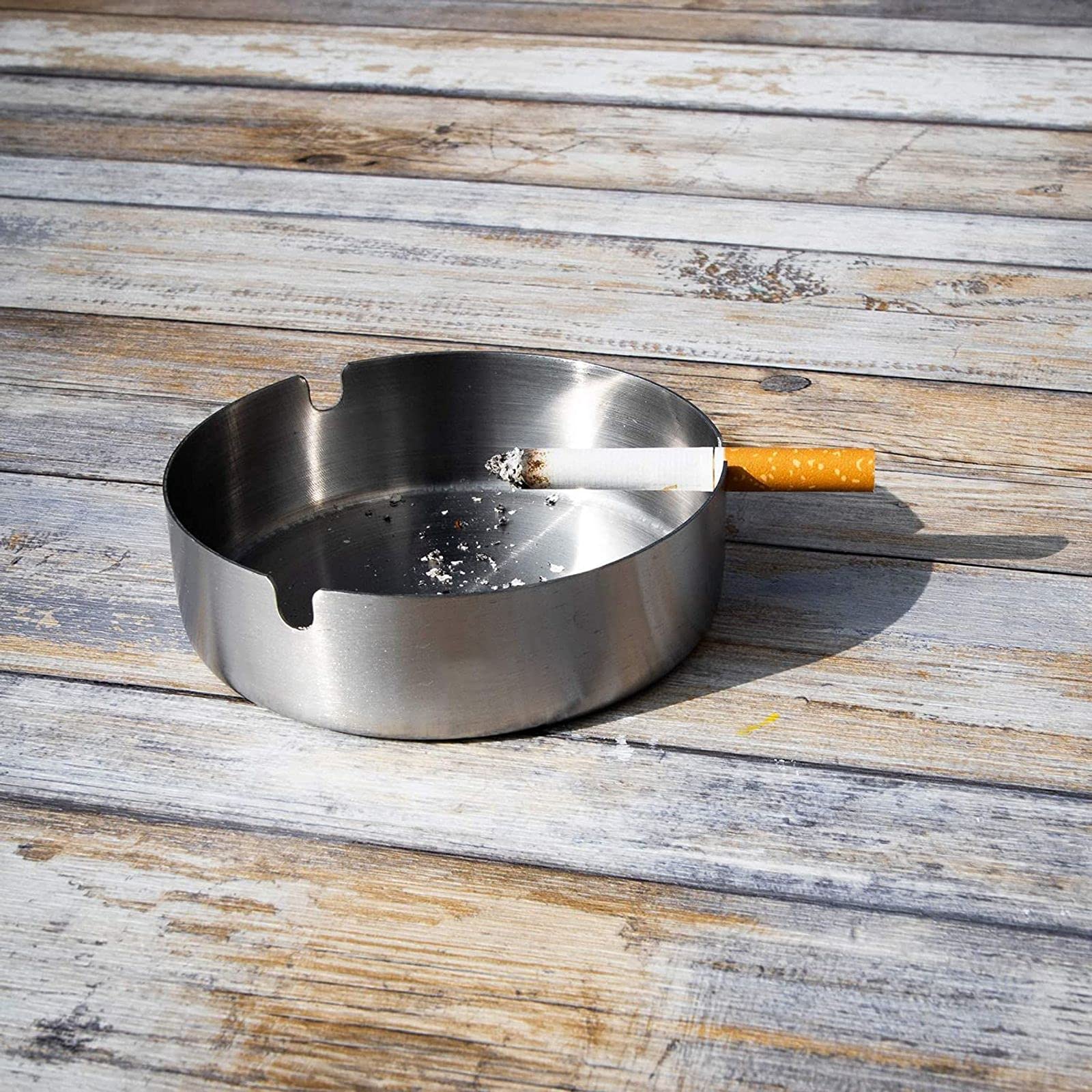 Juvale 5 Pack Stainless Steel Ashtrays for Cigarettes, Outdoor, Indoor Round Patio Ashtray, 3 Slots Each (4 x 4 x 1.2 In)