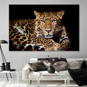 Northern Chinese Leopard with Extraordinary Blue Eyes Canvas Print 5 Panels / 36x24 inches