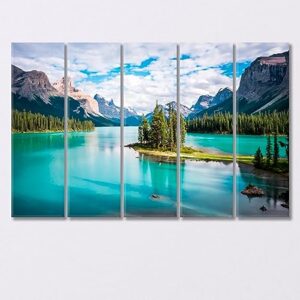 Jasper National Park with Maligne Lake Canada Canvas Print 1 Panel / 36x24 inches