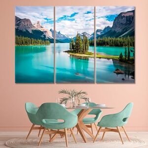 Jasper National Park with Maligne Lake Canada Canvas Print 1 Panel / 36x24 inches