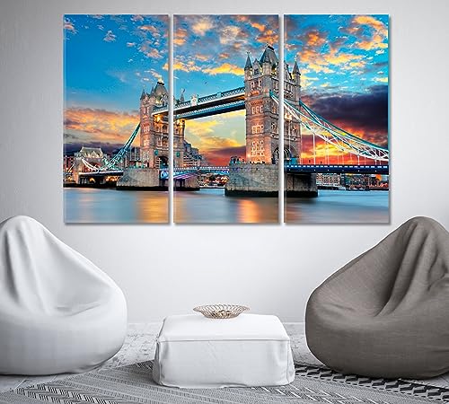 Tower Bridge in London UK Canvas Print 5 Panels / 36x24 inches