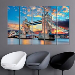 Tower Bridge in London UK Canvas Print 5 Panels / 36x24 inches