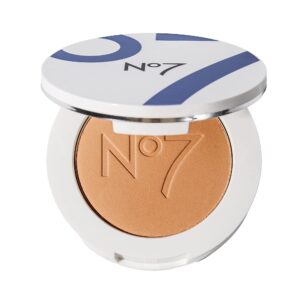 no7 lift & luminate triple action powder - deep - pressed makeup setting powder for face - compact setting powder reduces the appearance of fine lines & enhances glow (10g)