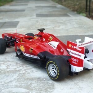 RASTAR Ferrari F138 R/C, Scale: 1/12