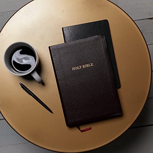 KJV Holy Bible, Giant Print Center-Column Reference Bible, Black Leather-look, 53,000 Cross References, Red Letter, Comfort Print: King James Version