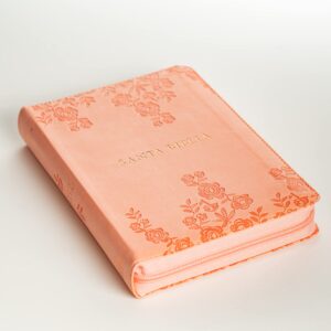 Biblia Para Mujer Reina Valera 1960 con Letra Grande tamano manual 12 puntos Cierre Indice Semil piel color Coral/ Rosado Floral