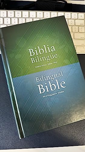 Bilingual Bible RVR1960 / NJKV (Spanish Edition)