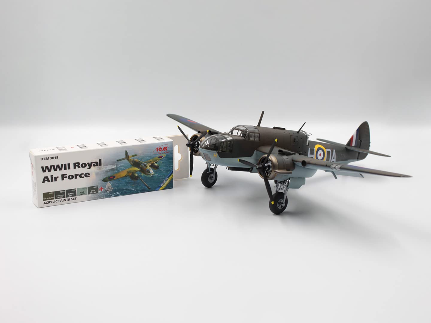 ICM 3018 - Acrylic paint set for WWII Royal Air Force